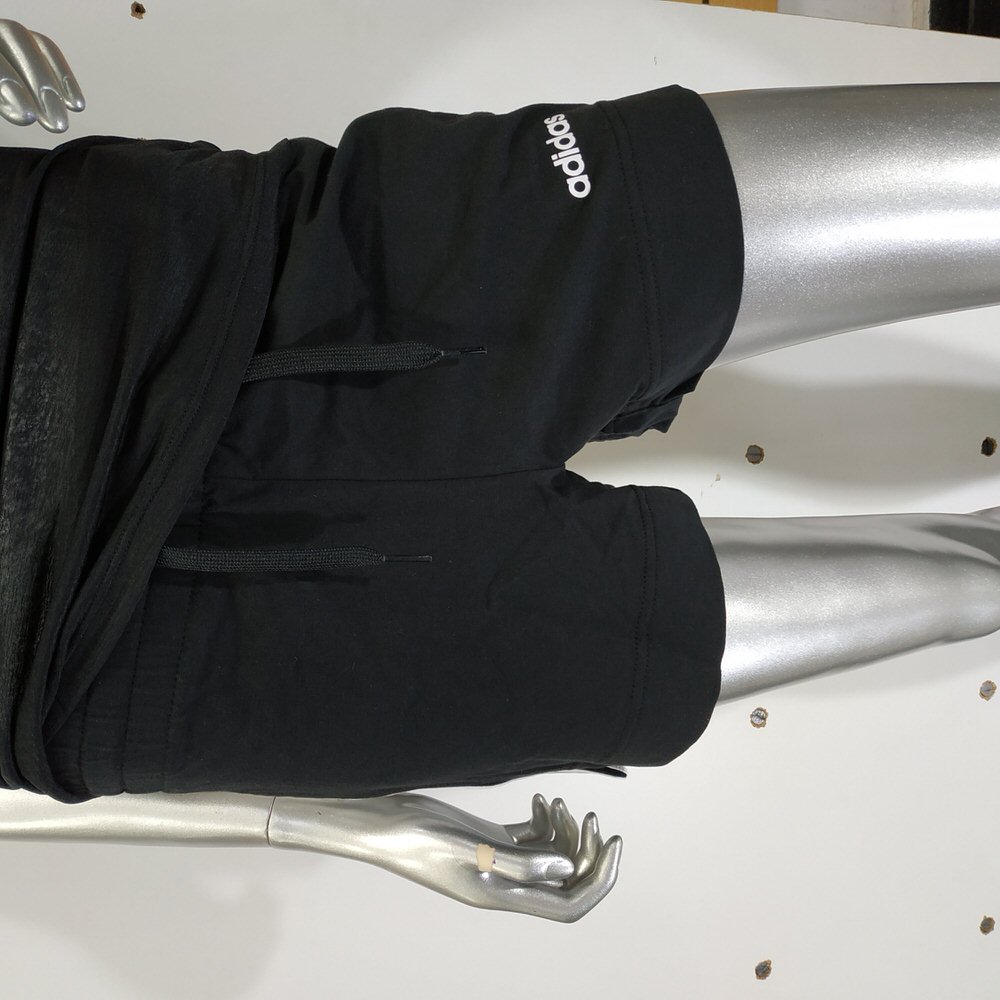SHORT W ESSENTIAL NEGRO/BCO