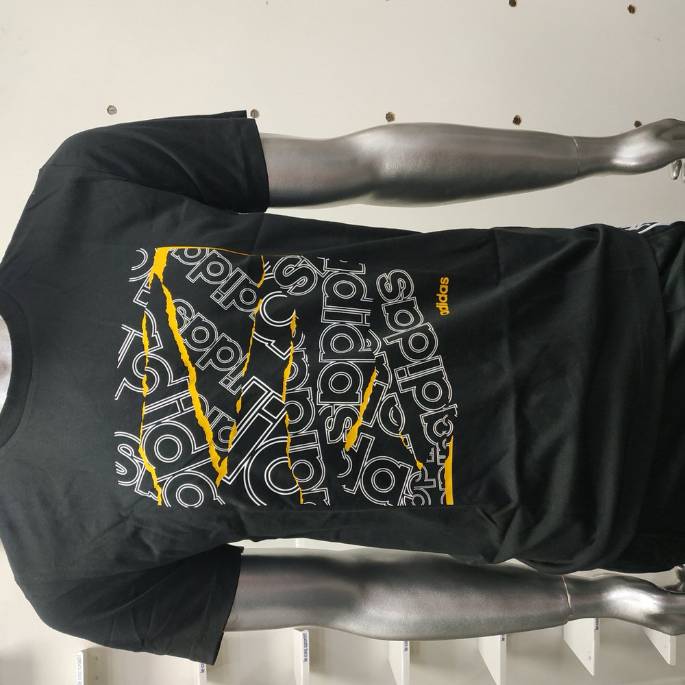 REMERA GRFX NEGRO/19
