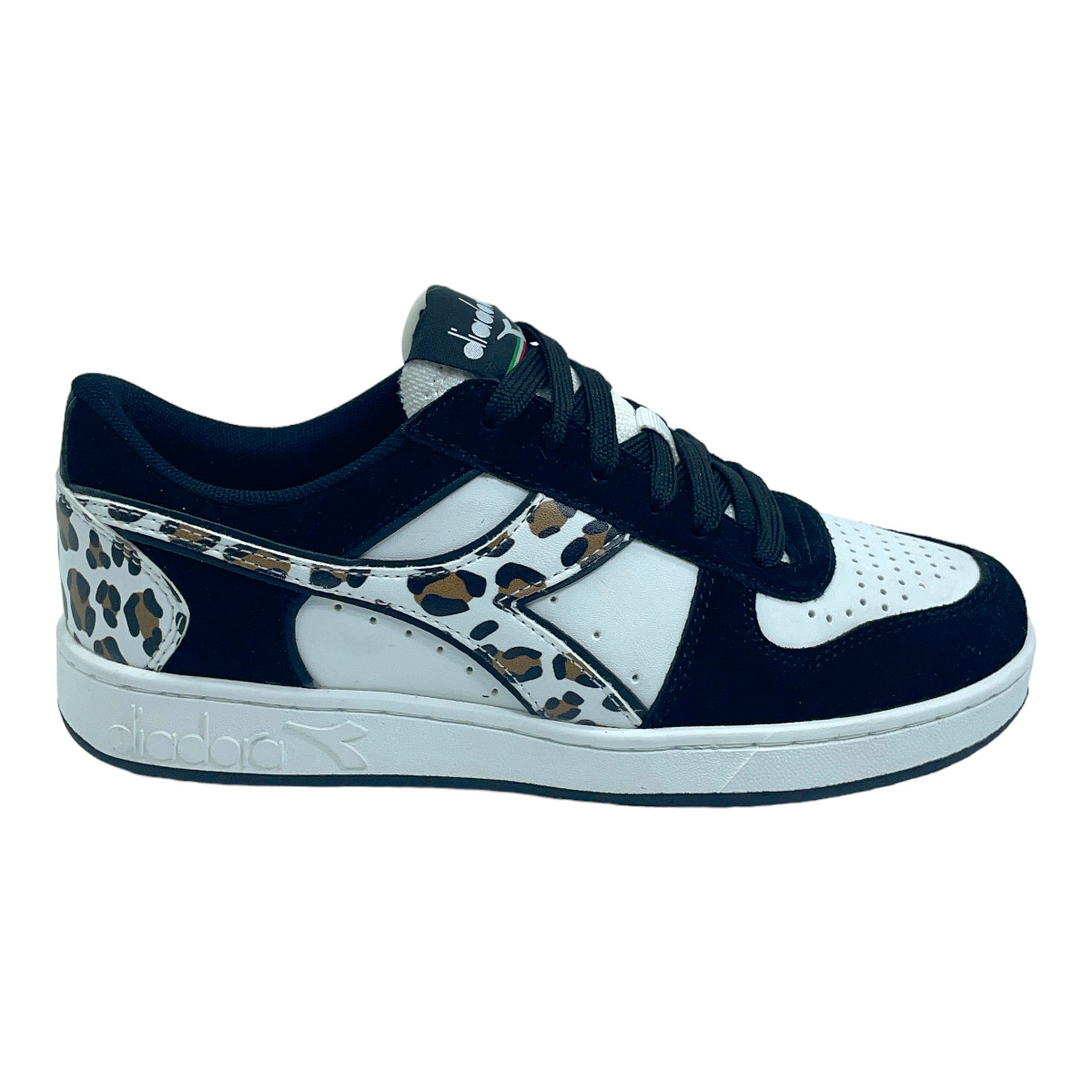 MAGIC BASQUET LOW PANTHER WN WHITE BLACK