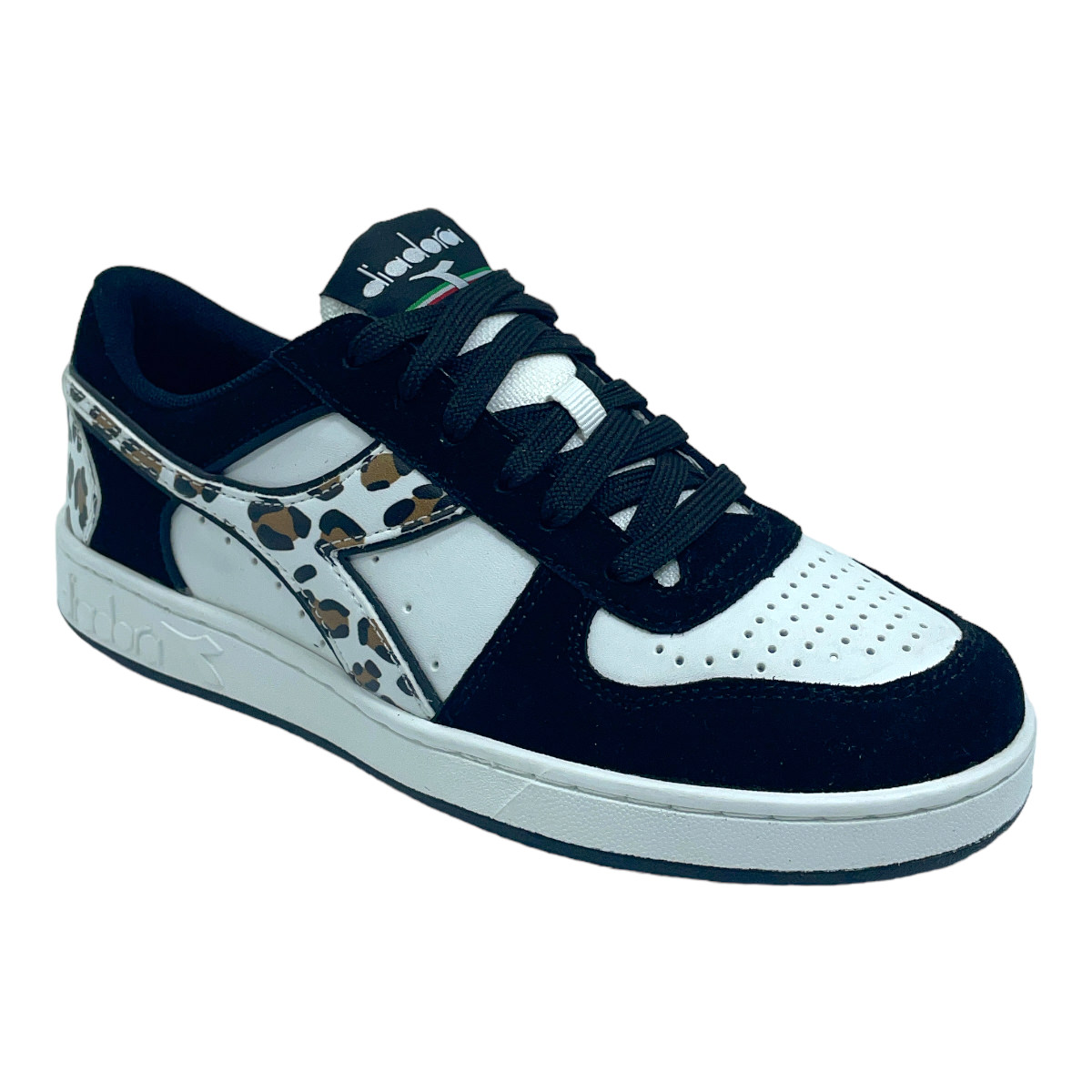 MAGIC BASQUET LOW PANTHER WN WHITE BLACK