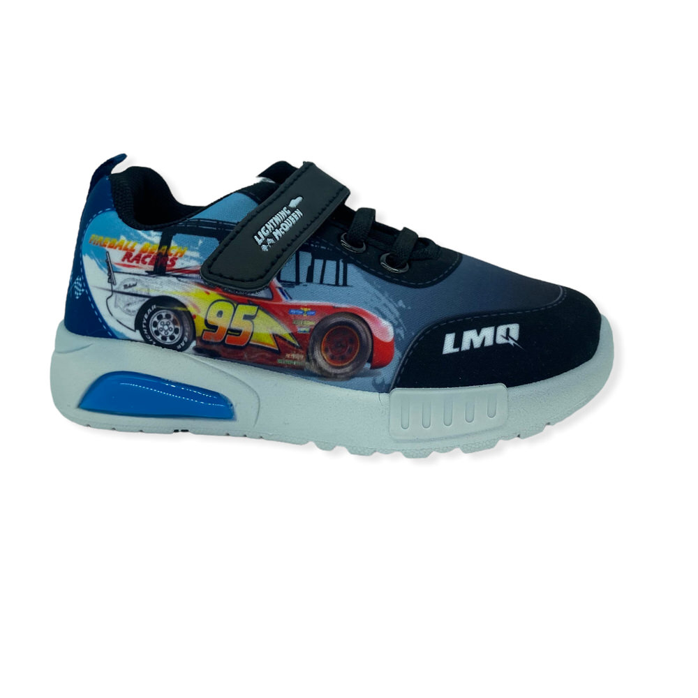 CARS CON LUZ AL PISAR
