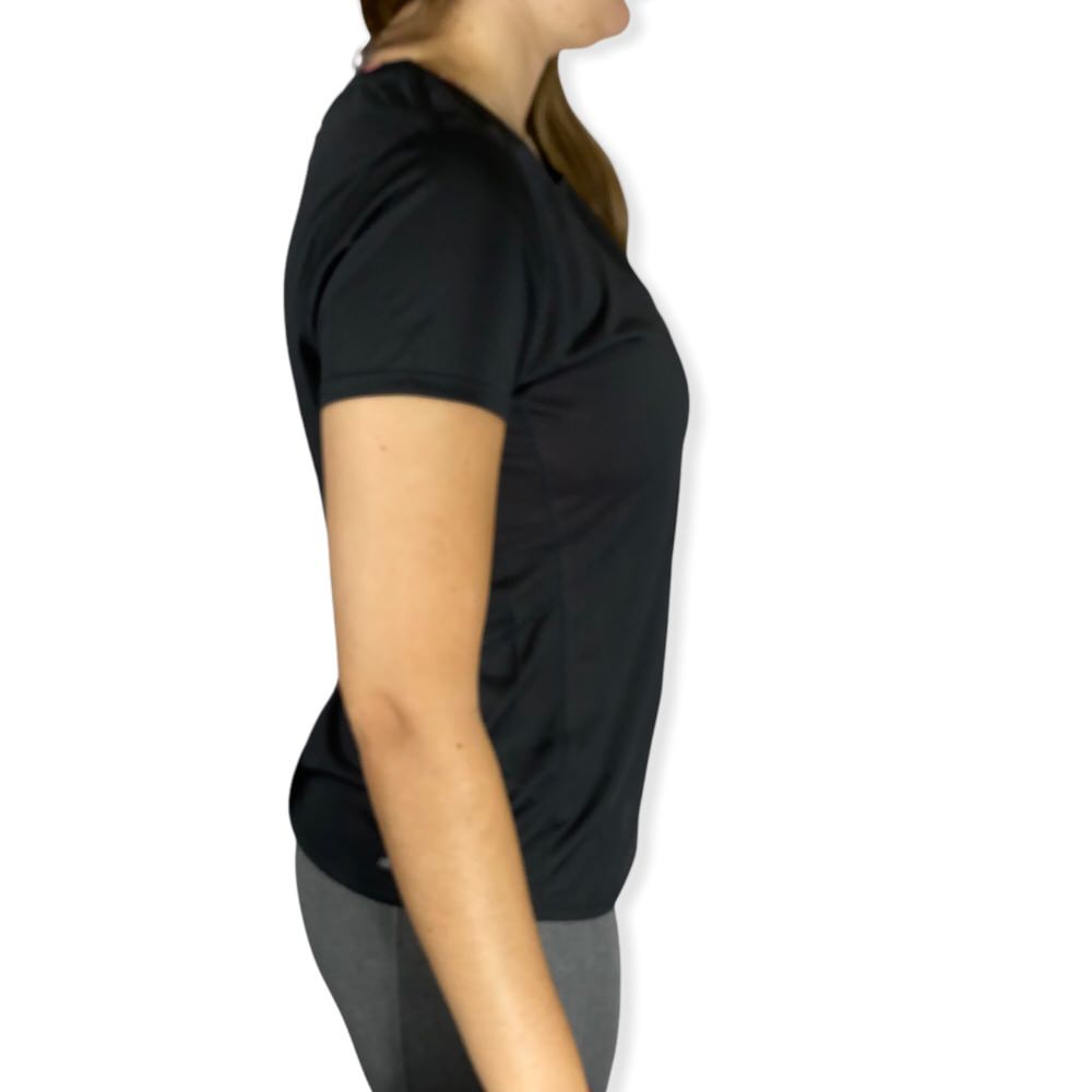 REMERA ACCELERATE NEGRO