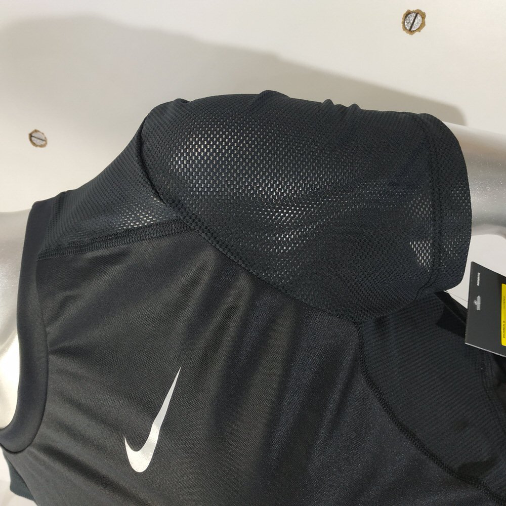 REMERA DRI-FIT W MILER NEGRO/18