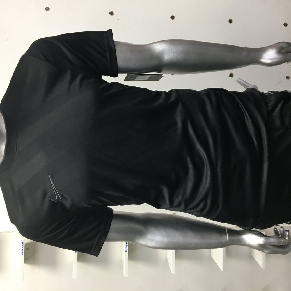 REMERA DRY BLACK/19