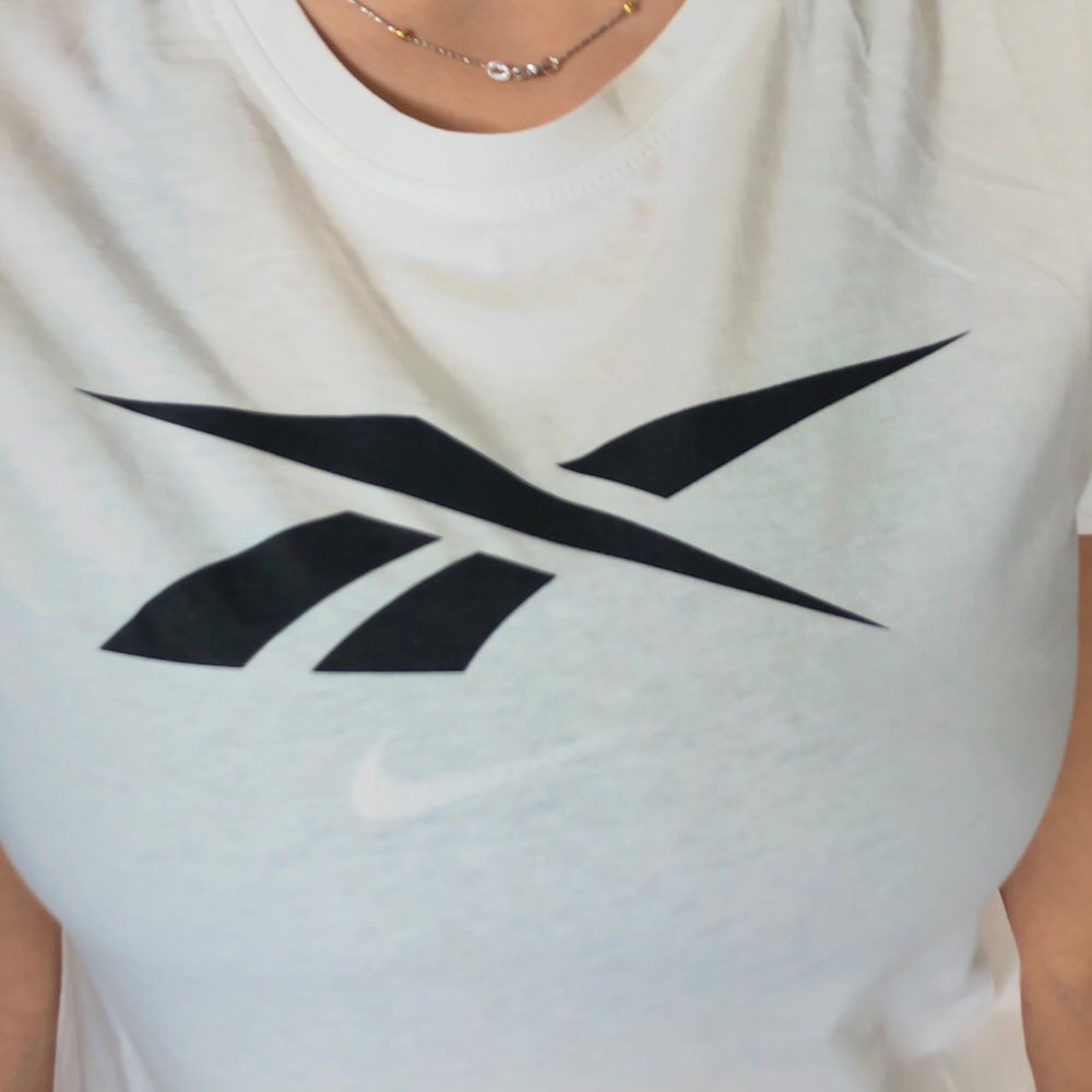 REMERA TE GRAPHIC RBK BLANCO