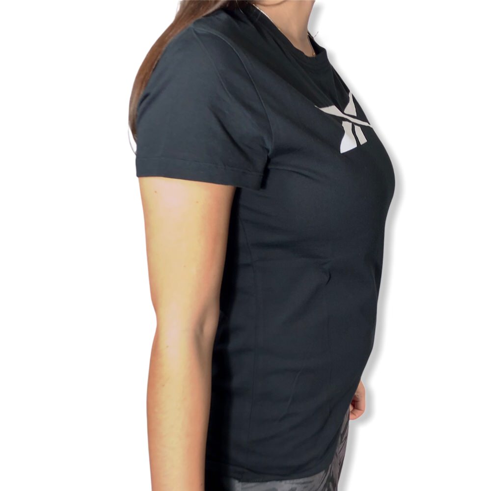 REMERA GRAPHIC RBK NEGRO
