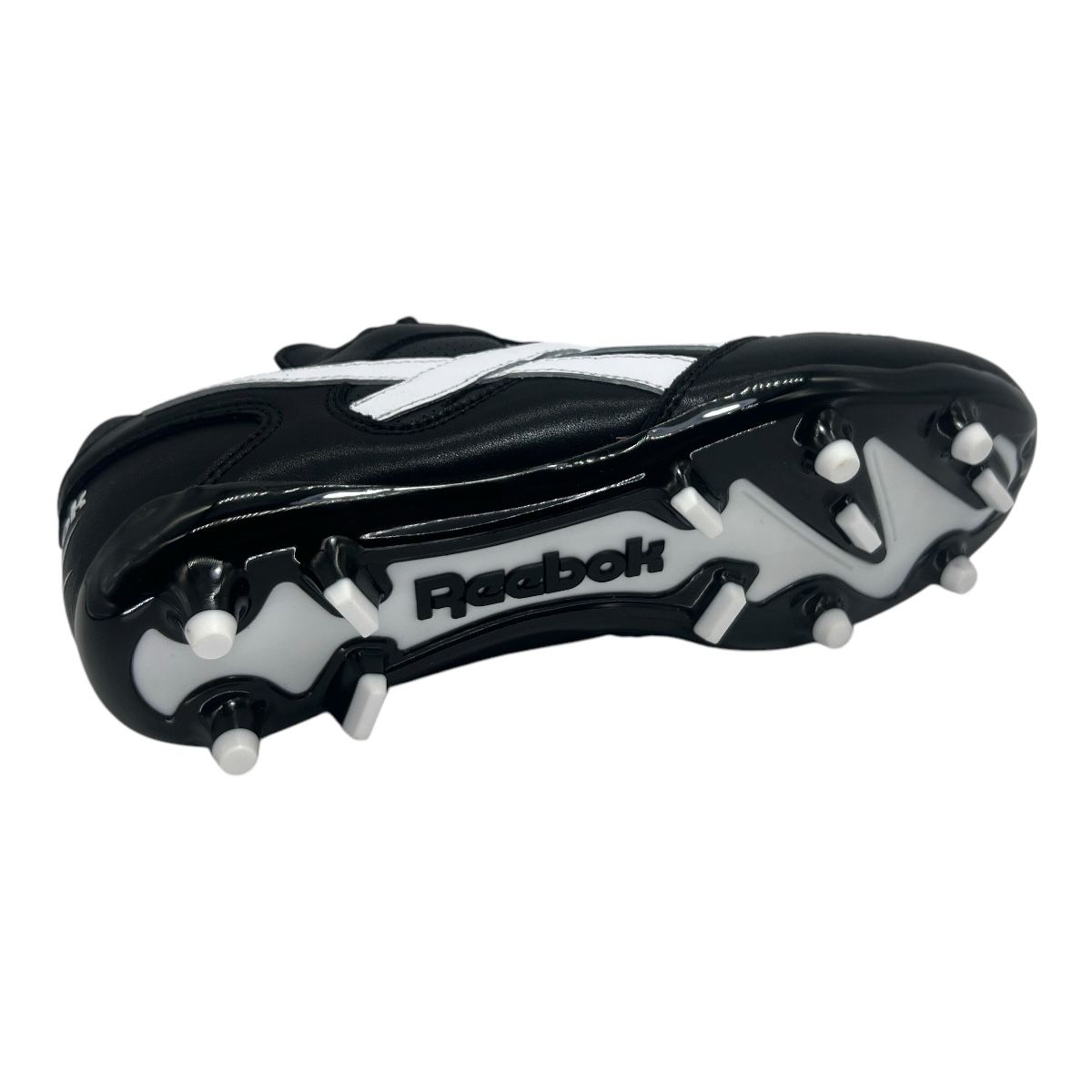 ESSENCE FG BLACK WHITE