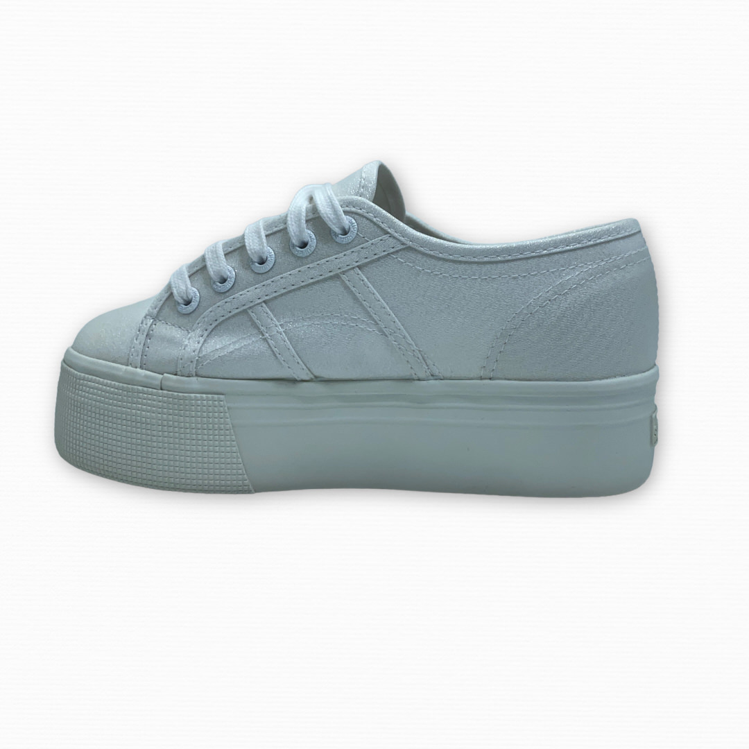 LAMEW TOTAL WHITE