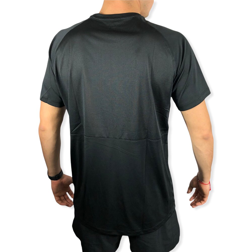 REMERA TRNG II NEGRO