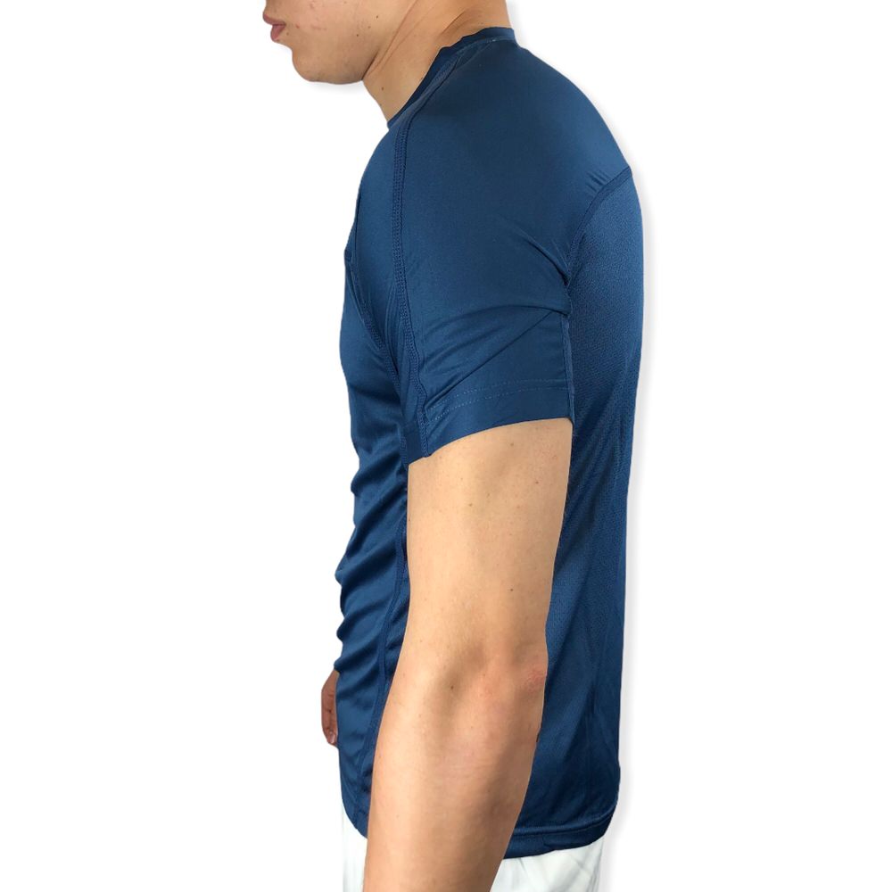 REMERA MESH MNO/